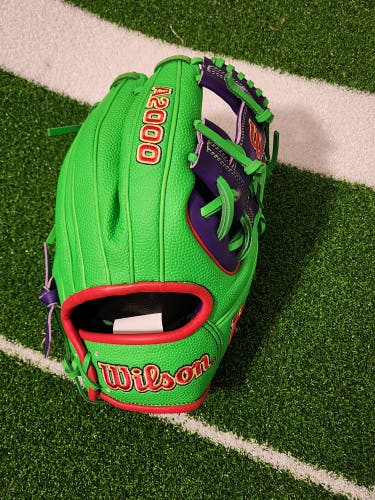 2025 Wilson RH Infield A2000 Baseball Glove Big League Chew 11.5" (New)