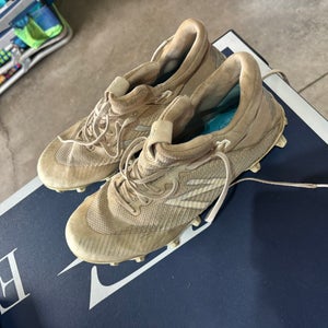 Men's Size M 11.0 (W 12.0) Adult New Balance (Used)