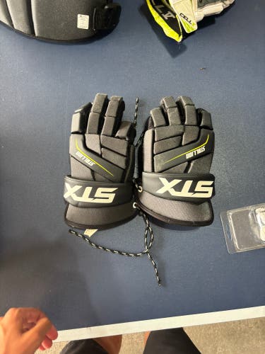 STX Stallion 200 Lacrosse Gloves (Used)