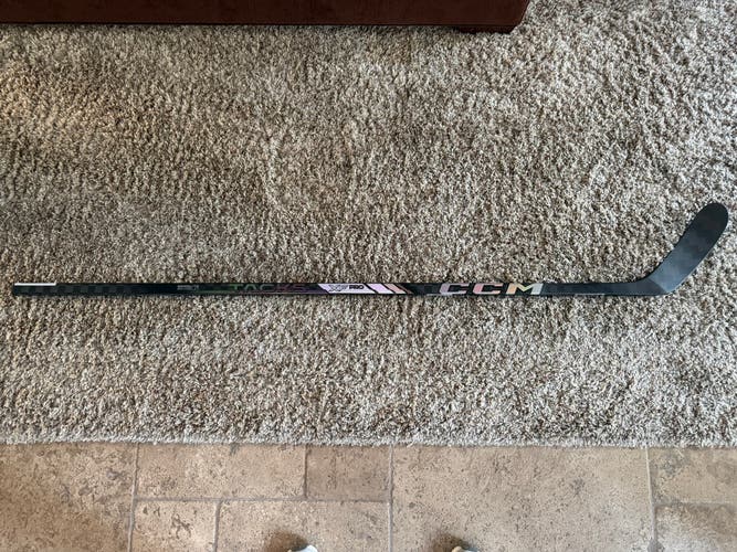 Senior CCM Tacks XF Pro Left Hand Hockey Stick P28M 90 Flex Pro Stock (New)
