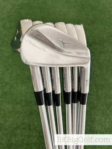 Mizuno Pro 241 Forged Iron Set 4-P / KBS Tour 120 Stiff