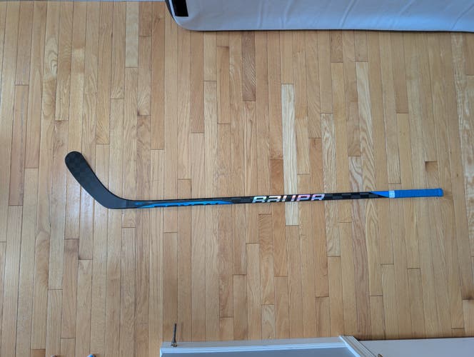 Intermediate Bauer Nexus Sync Right Handed Hockey Stick P92 55 Flex Pro Stock (Used)