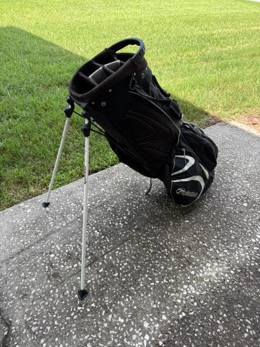TaylorMade Bag (Used)