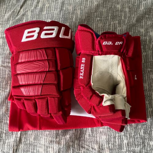 Patrick Kane Detroit Red Wings Bauer Pro Series Gloves 14" Pro Stock Barely Used