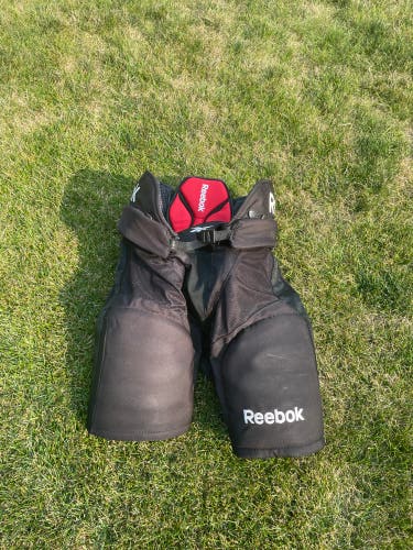 Men's Senior XL Reebok 18K Hockey Pants