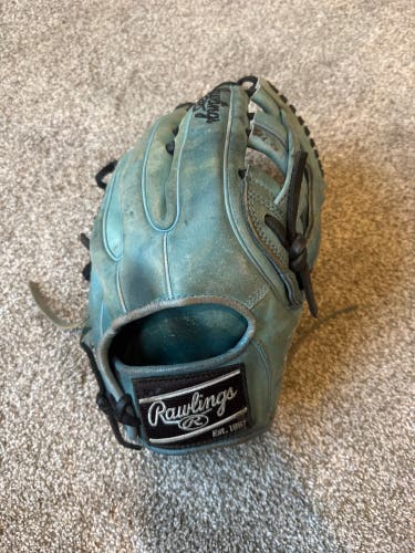 Rawlings Heart of the Hide RH Outfield Baseball Glove 12.75" (Used)
