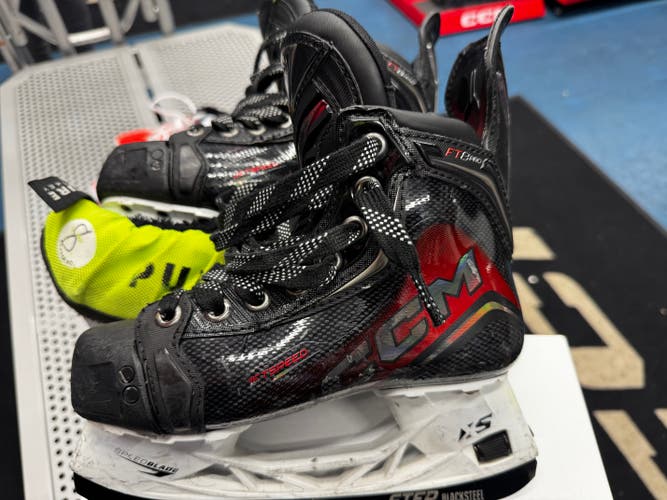 Black 2025 CCM JetSpeed FT8 Pro Hockey Skates Regular Width Size 1 (Used)