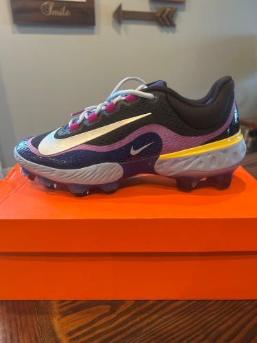 Purple Men's Size M 11.5 (W 12.5) Nike Huarache Low Top Molded Cleats (New)
