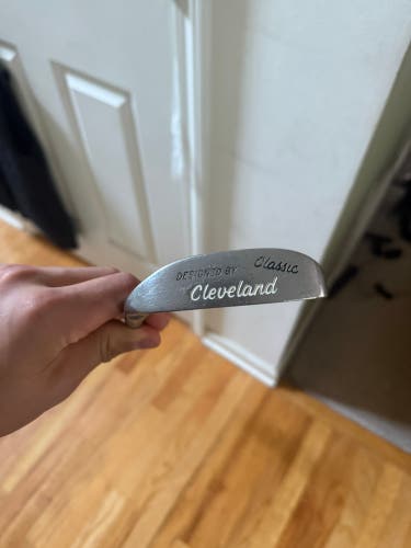 Cleveland Classic Blade Right Handed Putter Steel (Used)