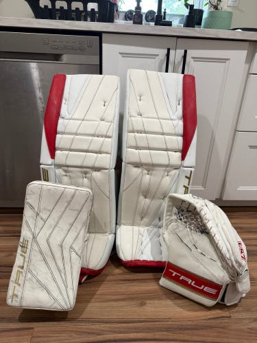 32" True Catalyst Px3 Regular Goalie Full Set (Used)
