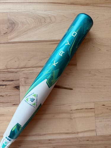 2025 Louisville Slugger Kryo Composite Bat 31/21 (-10) Fastpitch Softball Bat
