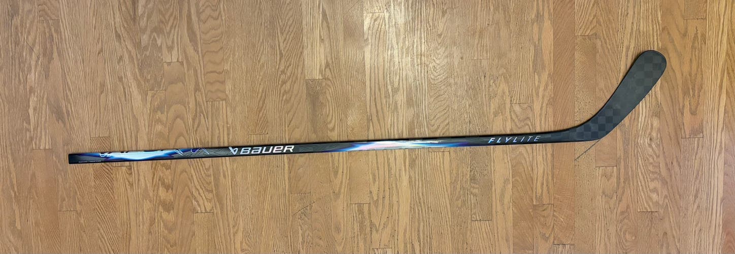 Senior Bauer Vapor Flylite Left Hand Hockey Stick P92 70 Flex (New)
