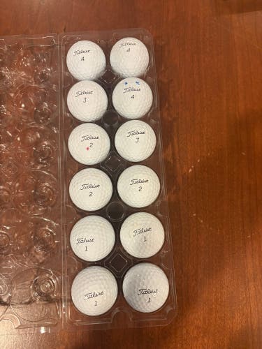 Titleist Pro V1 Balls 12 Pack (1 Dozen) (Used)
