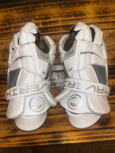 Maverik M5 Lacrosse Gloves (Slightly used)