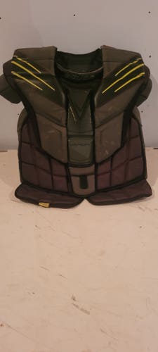 Large Bauer Hyperlite Goalie Chest Protector