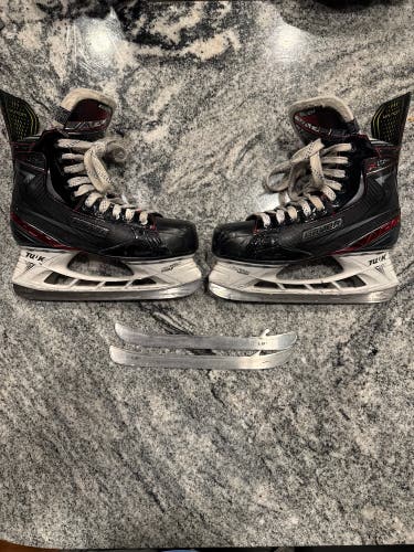 Bauer Vapor XLTX Pro Hockey Skates Regular Width 9 (Used)