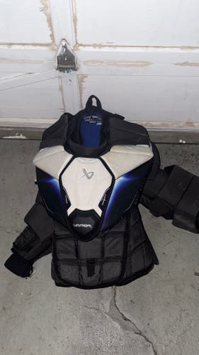 Bauer Vapor Flylite Goalie Chest Protector USED Size Senior Medium