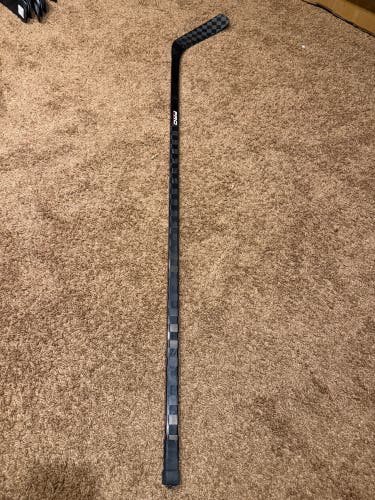 Senior Right Handed Hockey Stick P88 77 Flex Pro Stock (Used)
