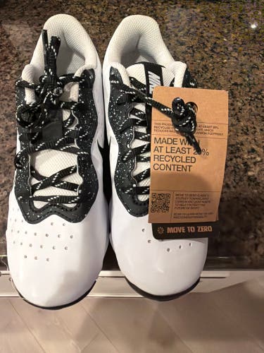 White Kid's 4.5Y (Big Kids / Youth) Youth Nike Low Top (New)