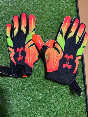 Orange Large Youth Under Armour F8 Gloves (Used)