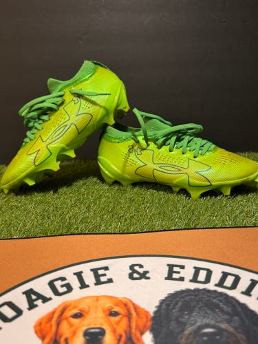 Men's 6.5Y (Big Kids / Youth) Under Armour Blur Molded Cleats (Used)