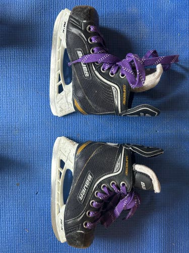 2011 Bauer Supreme One20 Hockey Skates Regular Width 11 (Used)