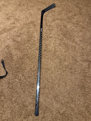 Senior Right Handed Hockey Stick P88 77 Flex Pro Stock (Used)