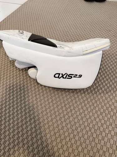 2024 CCM Axis 2.9 Regular (Used)