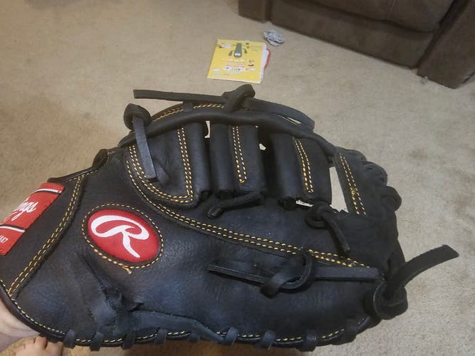 Rawlings YOUTH RH First Base mitt 11.5" lightly used