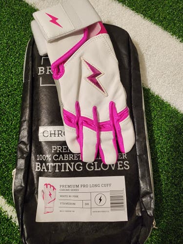 Youth Medium Batting Gloves (New)