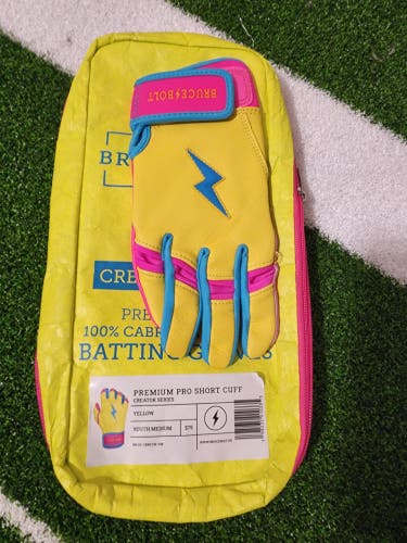 Youth Medium Batting Gloves (New)