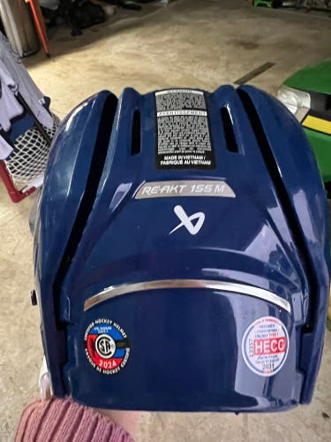 Medium Bauer Re-Akt 155 Helmet (New)