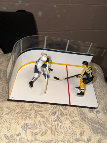 NHL Hockey Starting Lineup Mats Sundin Ray Bourque Action Figure Freeze Frame