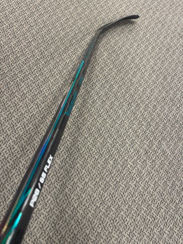 Intermediate Bauer Supreme Fuse Left Hand Hockey Stick P28 65 Flex (New)