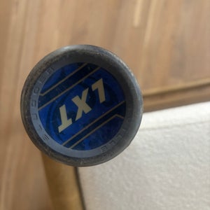 2025 Louisville Slugger LXT Composite Bat (-11) 19 oz 30" (Used)