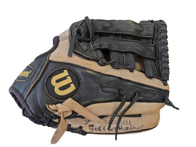 Used Wilson GLOVE BB/SB Glove RH Throw Black 11" 11450-S000527004