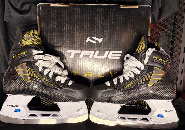 Black/Yellow 2022 True Catalyst 9 Hockey Skates (New)