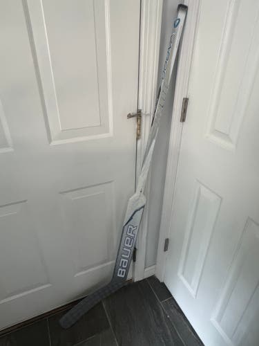 Intermediate Bauer Vapor Flylite Goalie Stick Regular 23" Paddle (New)