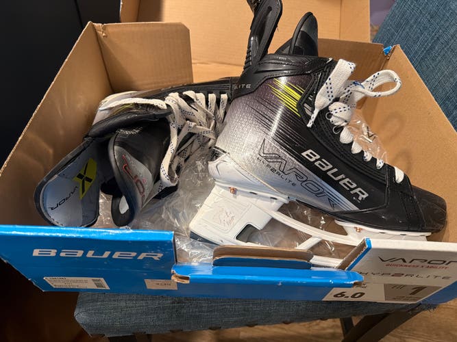 2023 Bauer Vapor Hyperlite 2 Hockey Skates 6 (New)