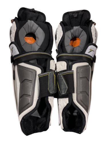 Used CCM TACKS ULTRA Intermediate Shin Guards White 14" 11847-S000037977