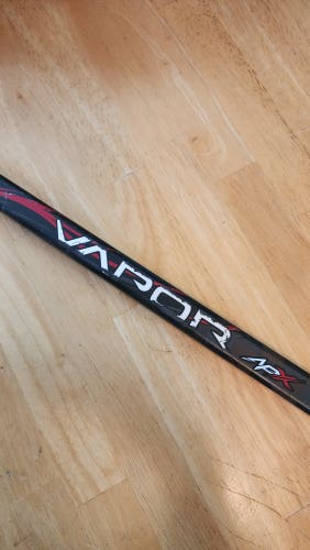Youth Bauer Vapor APX Left Hand Hockey Stick P88 45 Flex (Used)