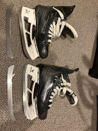 Black 2024 Bauer Supreme M50 Pro Hockey Skates Regular Width Size 3.5 (Used)