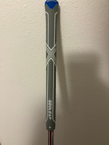 Men's 2002 TaylorMade Rac OS Right Handed Iron Set Regular Flex (Used)