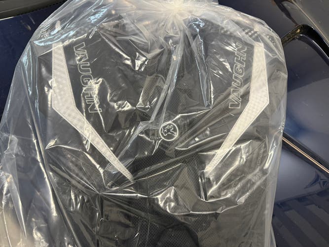 XL Vaughn VP ION Select Goalie Chest Protector (New)