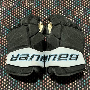 Utah Hockey Club Bortuzzo Bauer Hyperlite Gloves 15" Pro Stock