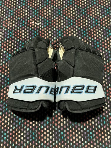 Utah Hockey Club Bortuzzo Bauer Hyperlite Gloves 15" Pro Stock