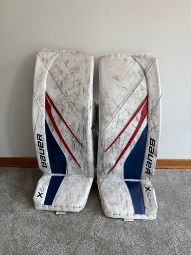 33"  2023 Bauer Vapor X5 Pro Goalie Leg Pads  (Used)