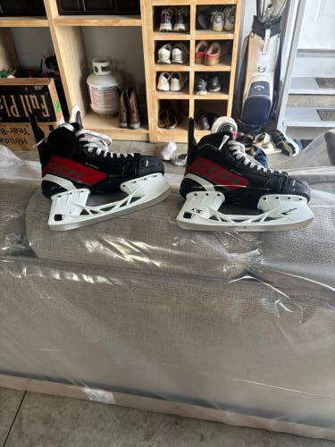 2023 CCM JetSpeed FT670 Hockey Skates Regular Width 9.5 (Used)