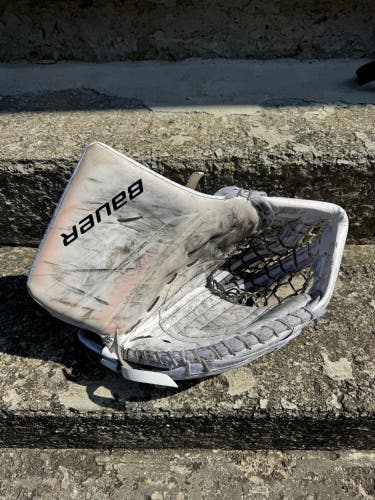 Used Bauer Vapor 90 Regular Senior Goalie Glove
