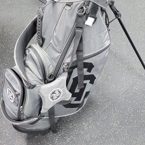 Used GOLF GODS SEMI WATER PROOF STAND Teen Stand Bag Black 11497-S000160581
